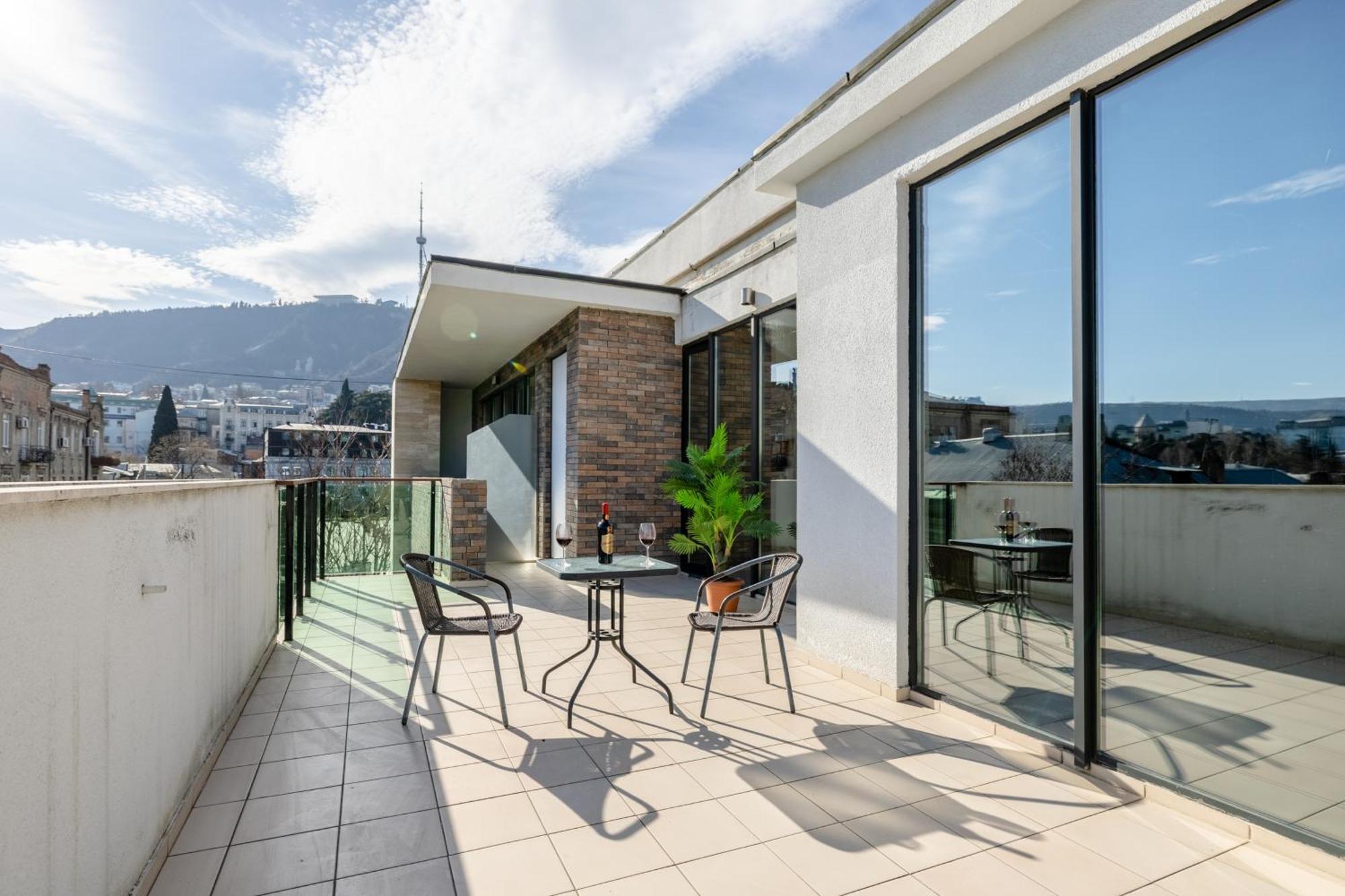 Brosse Garden 4*